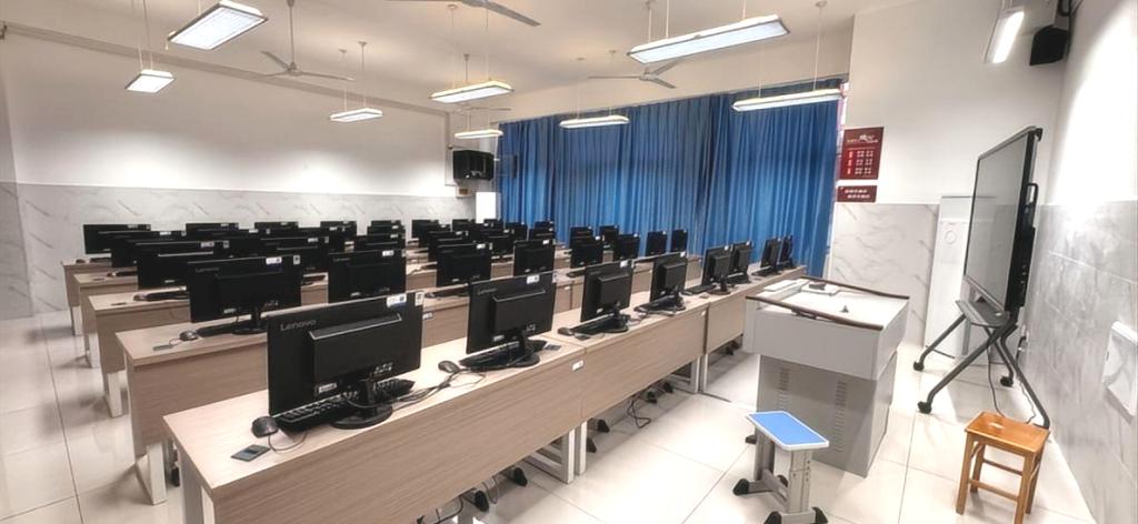 5G虚拟仿真实训室 5G Virtual Simulation Training Lab