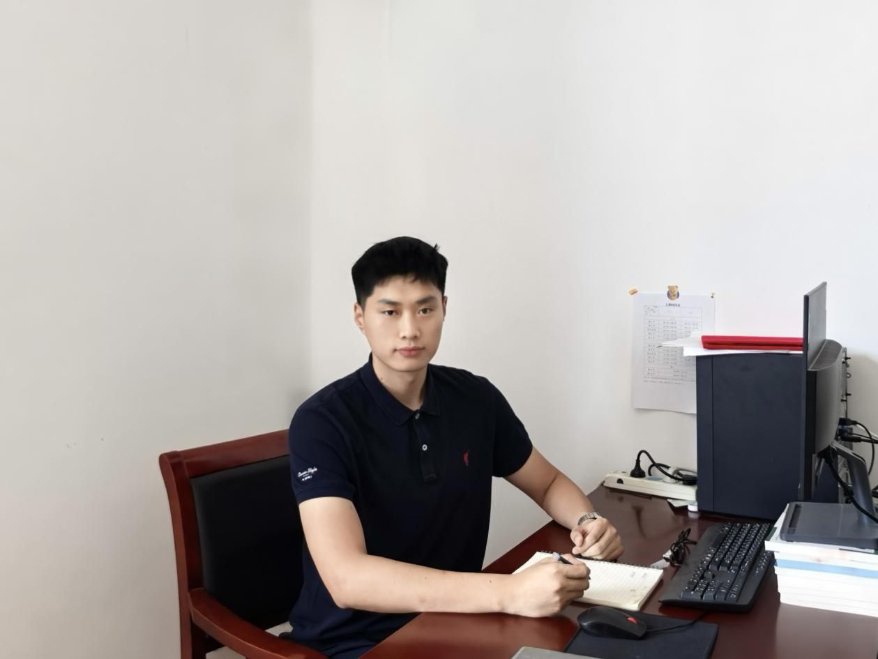 刘家亮
